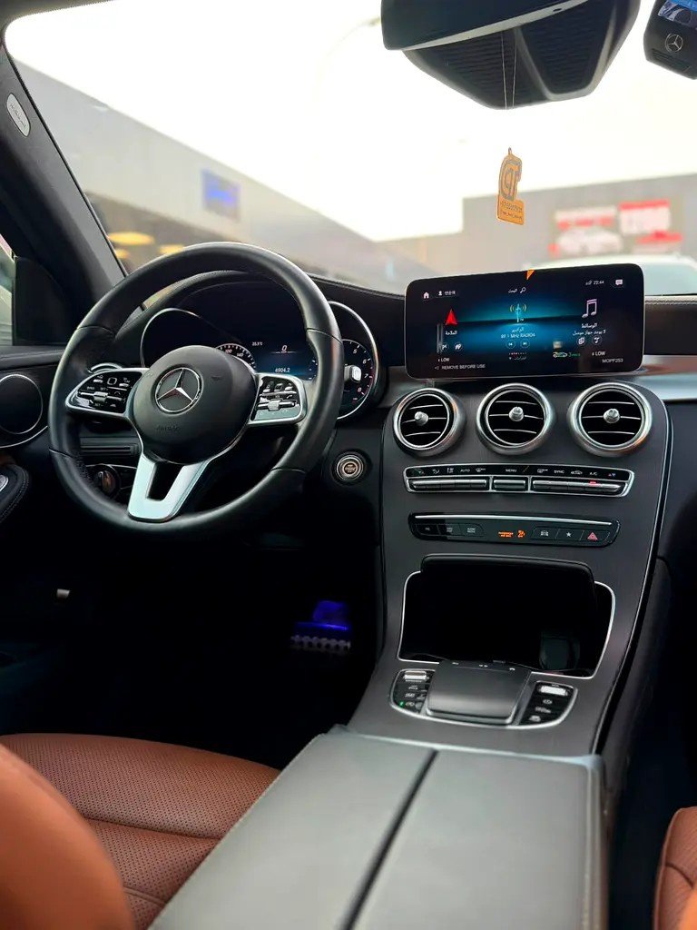 Car Image 2022 MERCEDES GLC CLASS 
