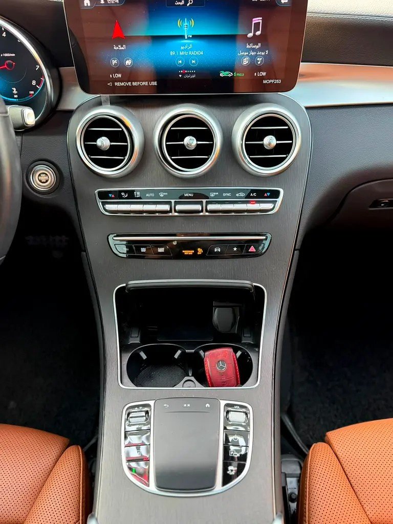Car Image 2022 MERCEDES GLC CLASS 