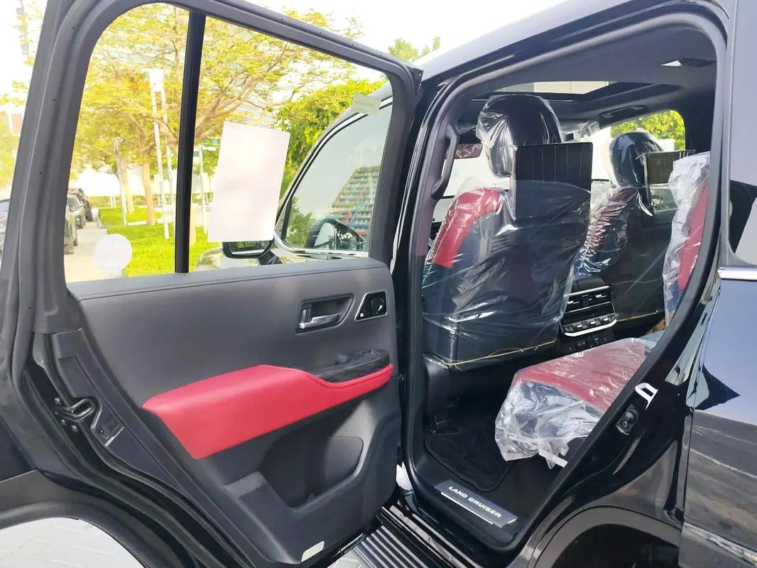 Car Image 2026 TOYOTA LAND CRUISER 