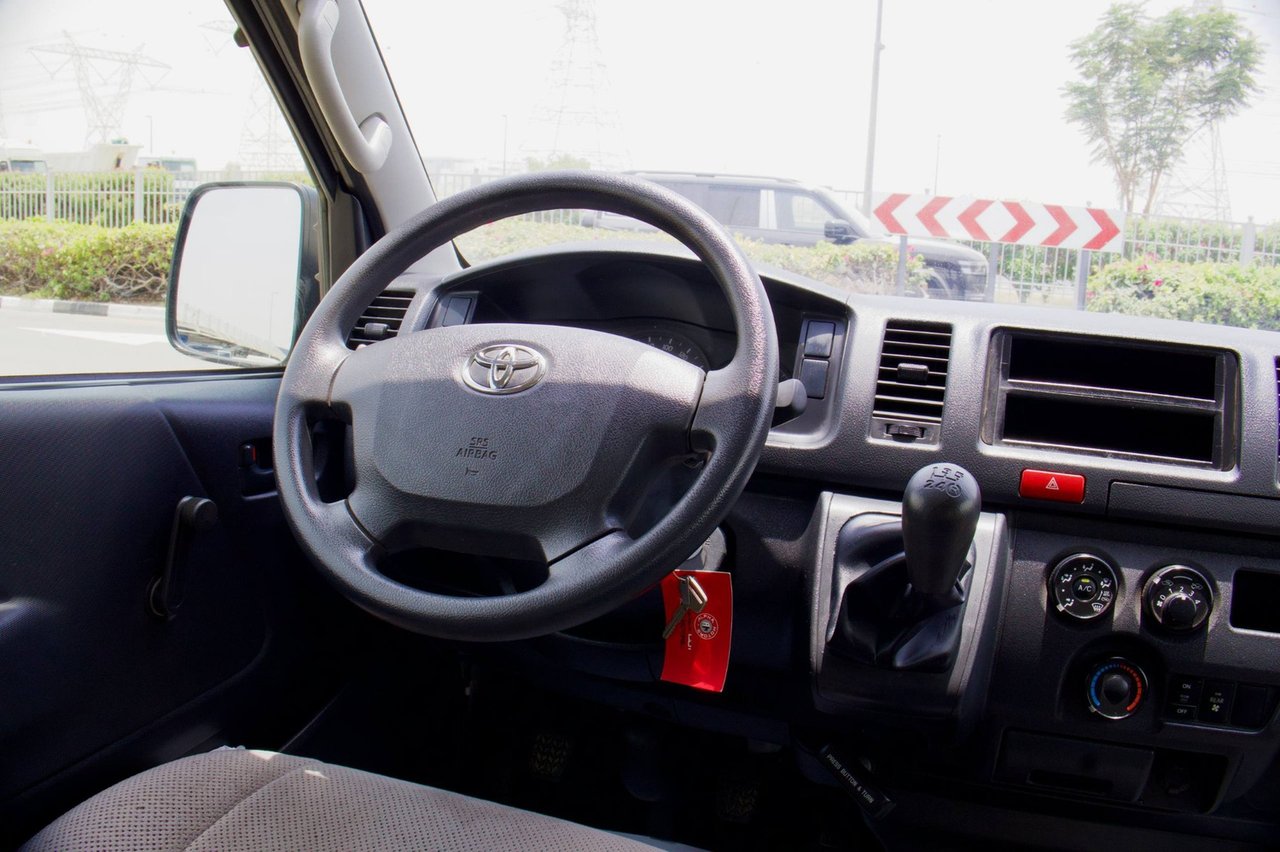 Car Image 2024 TOYOTA Hiace 