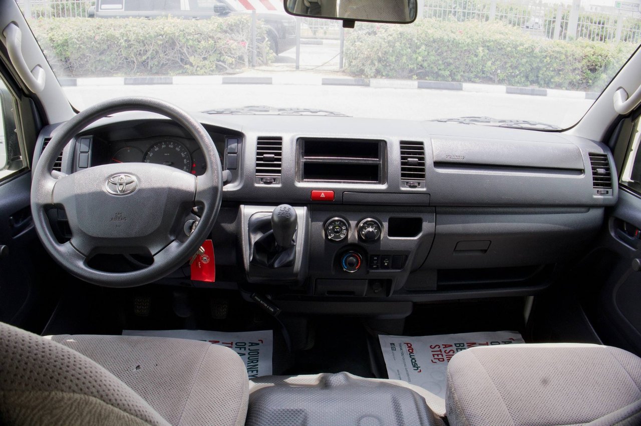 Car Image 2024 TOYOTA Hiace 