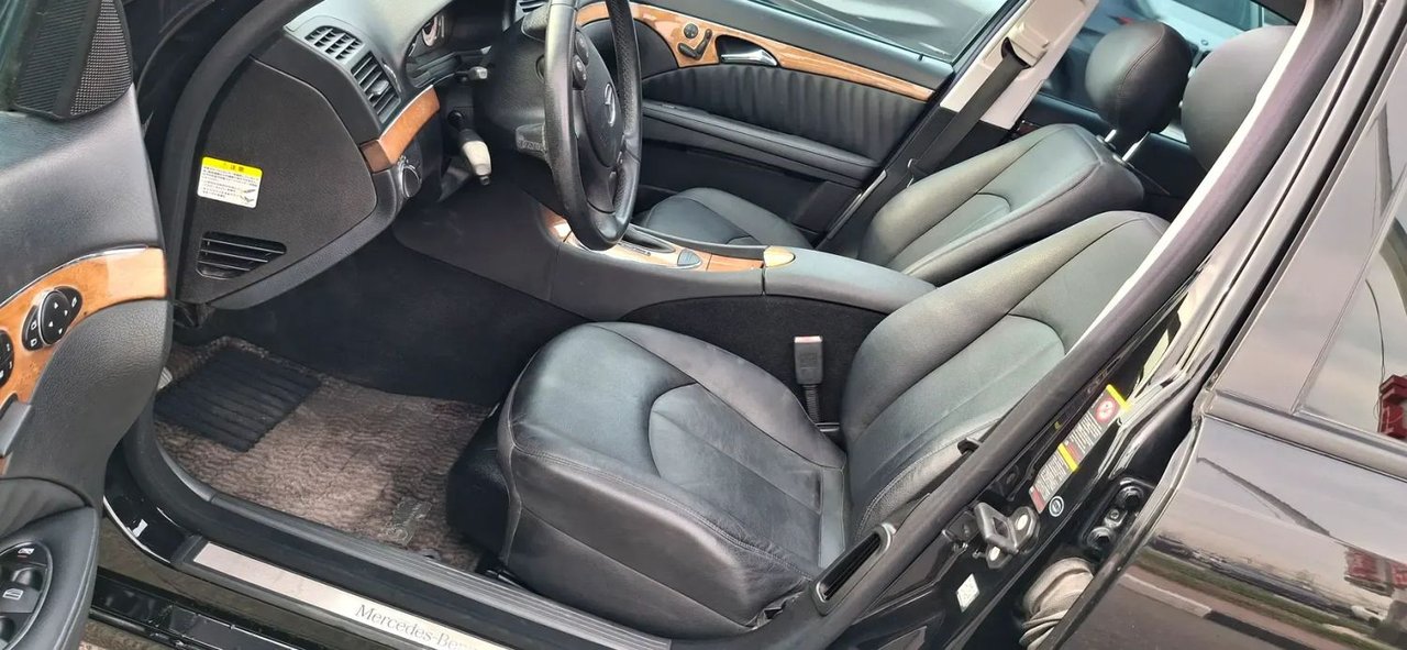 Car Image 2008 MERCEDES E Class 