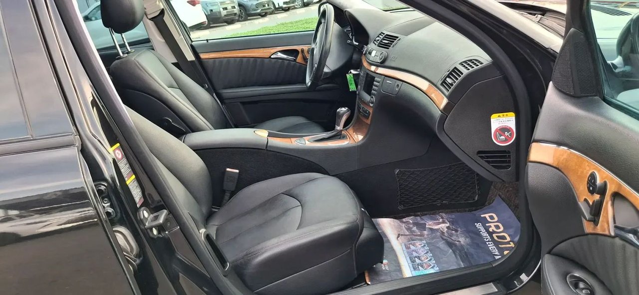 Car Image 2008 MERCEDES E Class 