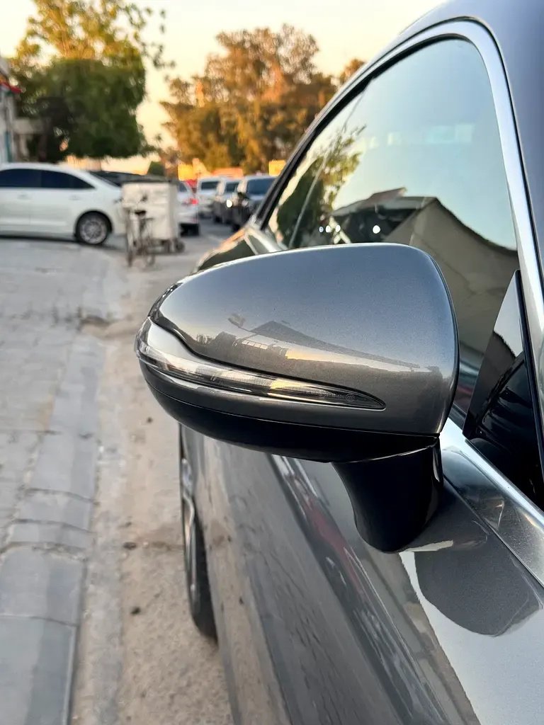 Car Image 2018 MERCEDES E Class 