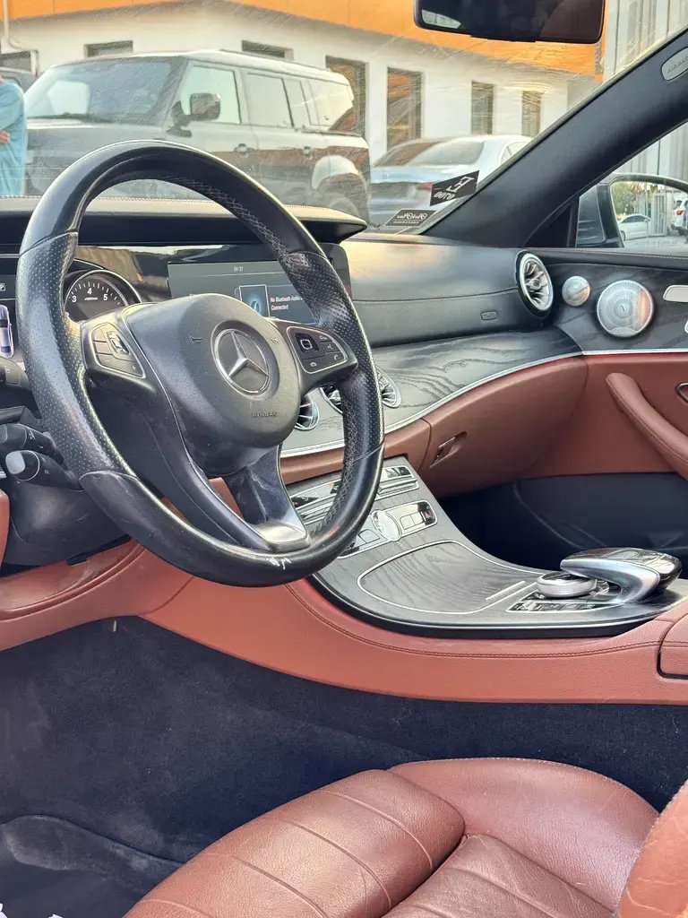 Car Image 2018 MERCEDES E Class 