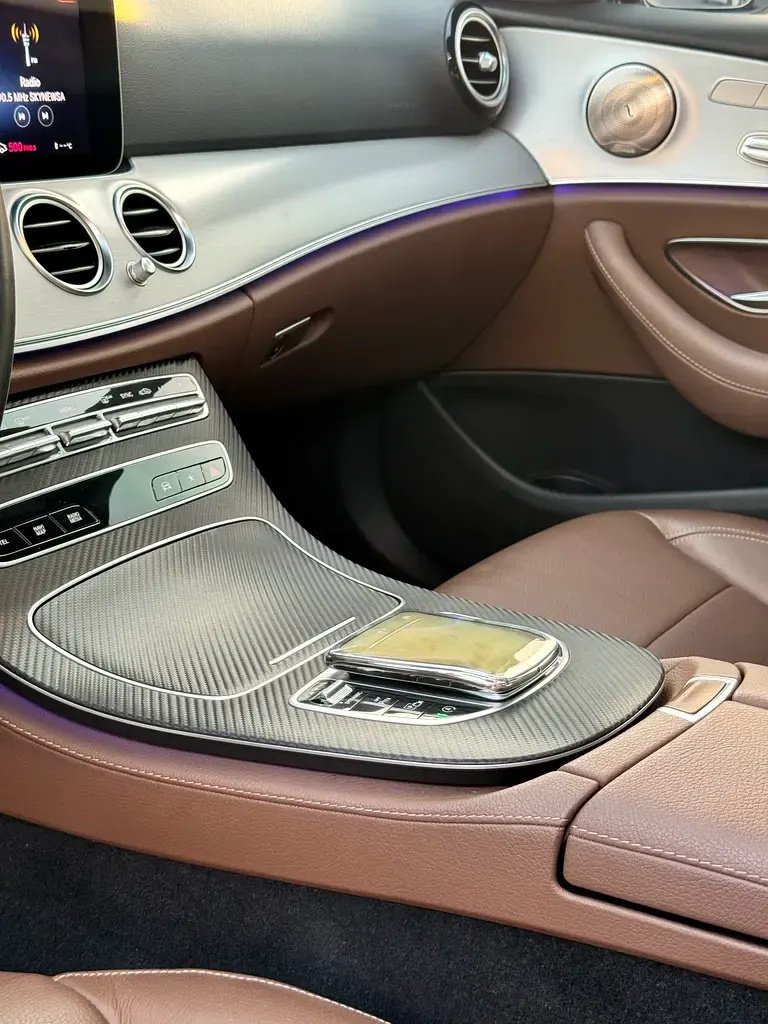 Car Image 2021 MERCEDES E Class 