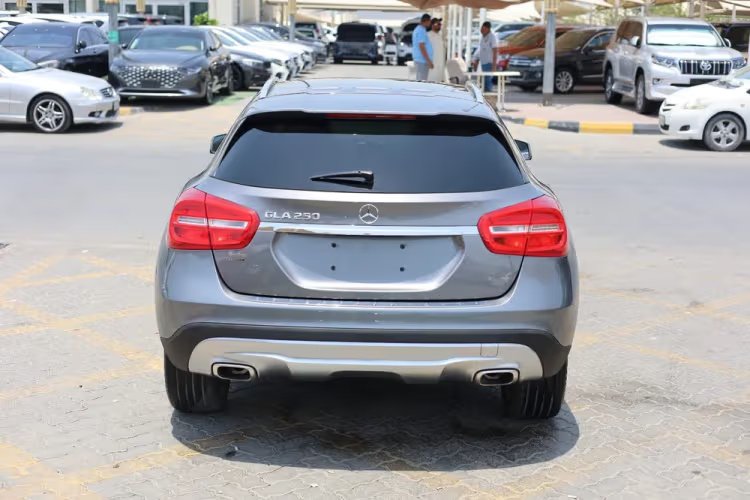 Car Image 2016 MERCEDES GLA CLASS 