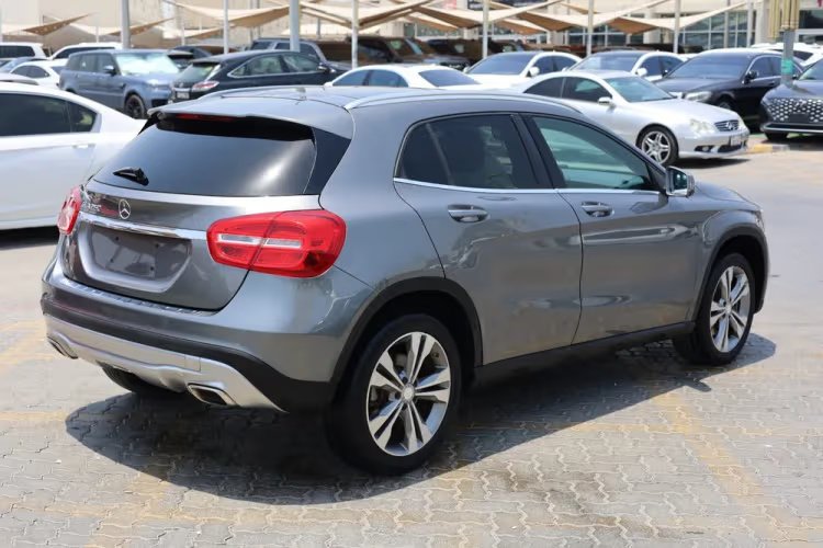 Car Image 2016 MERCEDES GLA CLASS 