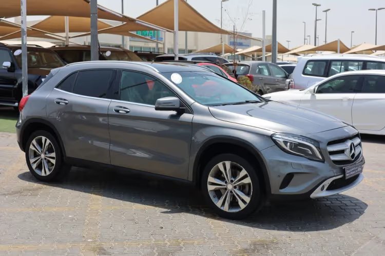 Car Image 2016 MERCEDES GLA CLASS 