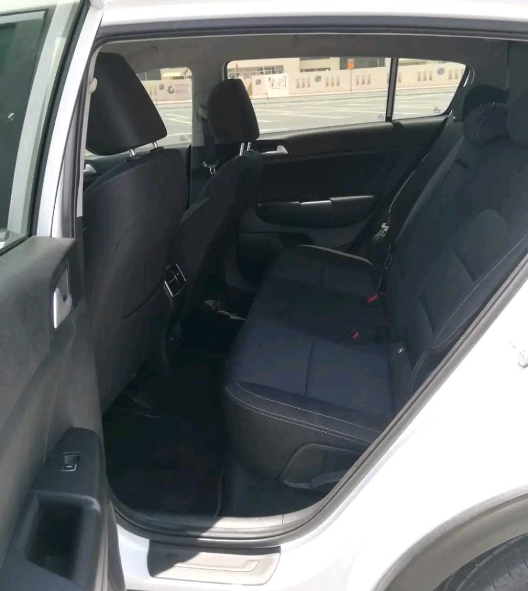 Car Image 2020 KIA SPORTAGE 