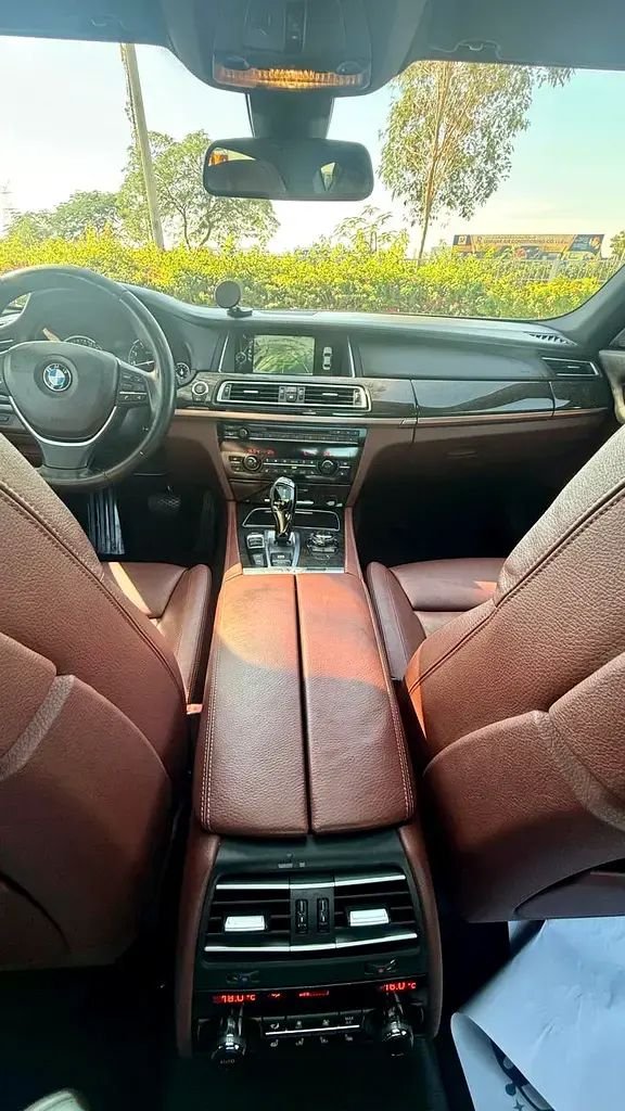 Car Image 2014 BMW 7 SERIES 