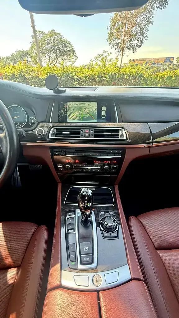 Car Image 2014 BMW 7 SERIES 