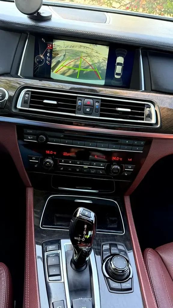 Car Image 2014 BMW 7 SERIES 