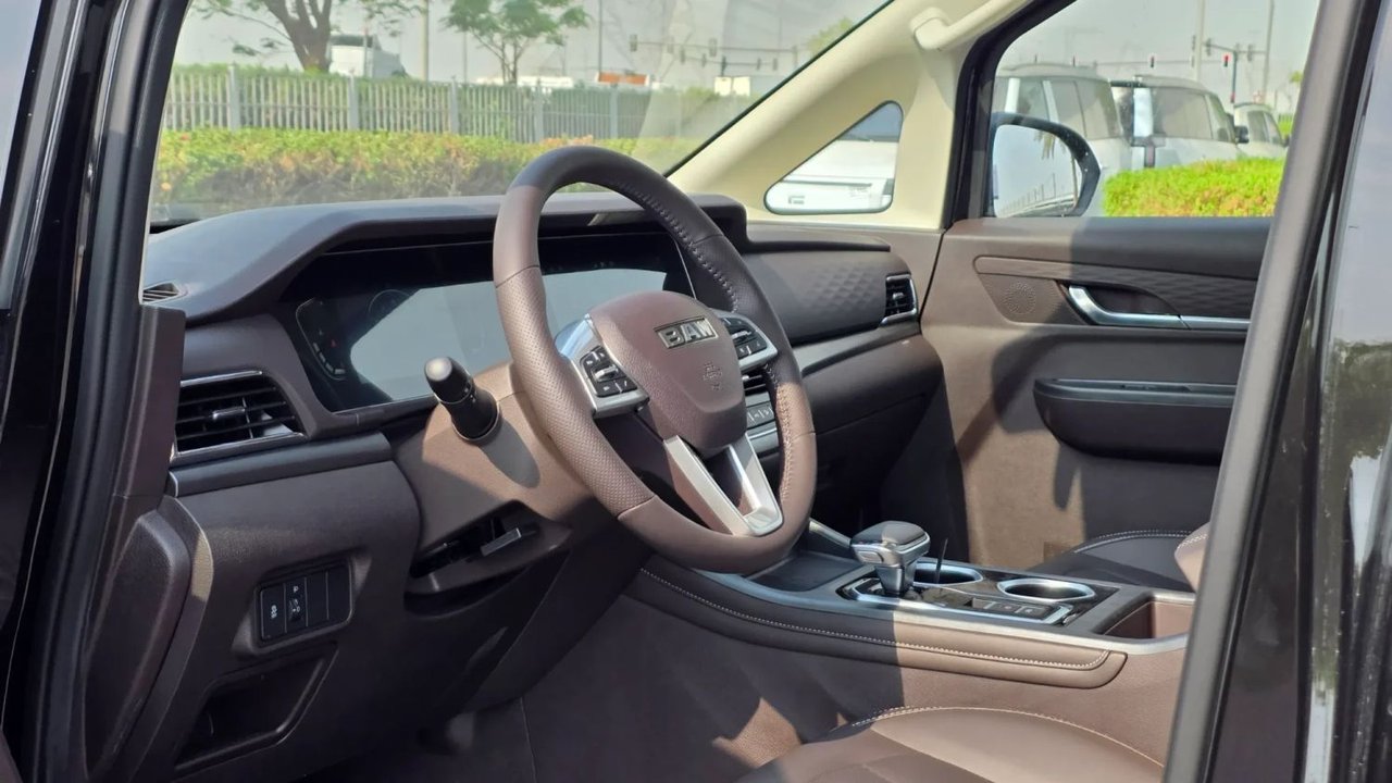 Car Image 2025 BAW M7 