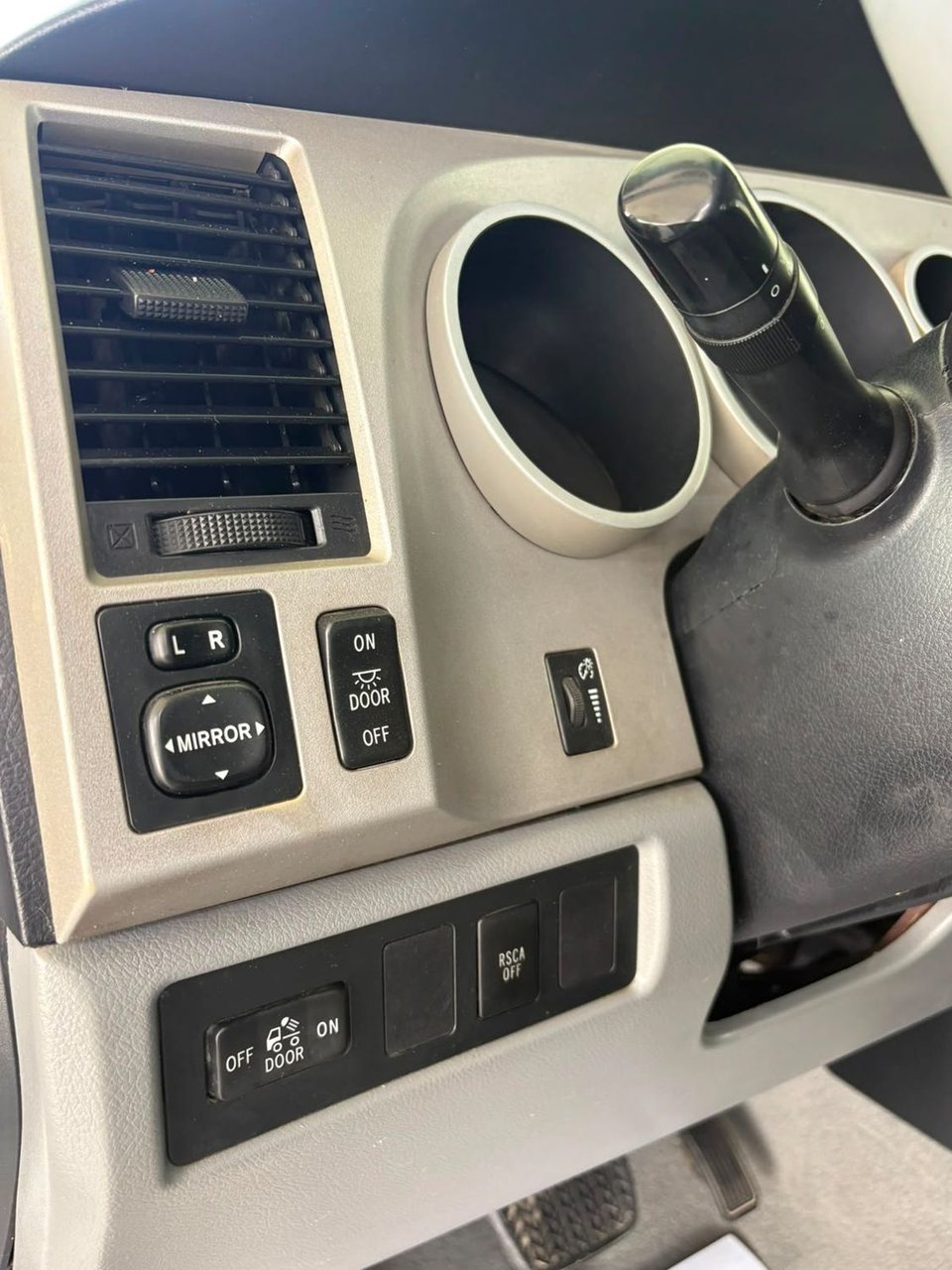 Car Image 2009 TOYOTA TUNDRA 