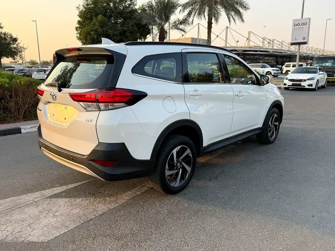 Car Image 2019 TOYOTA RUSH 