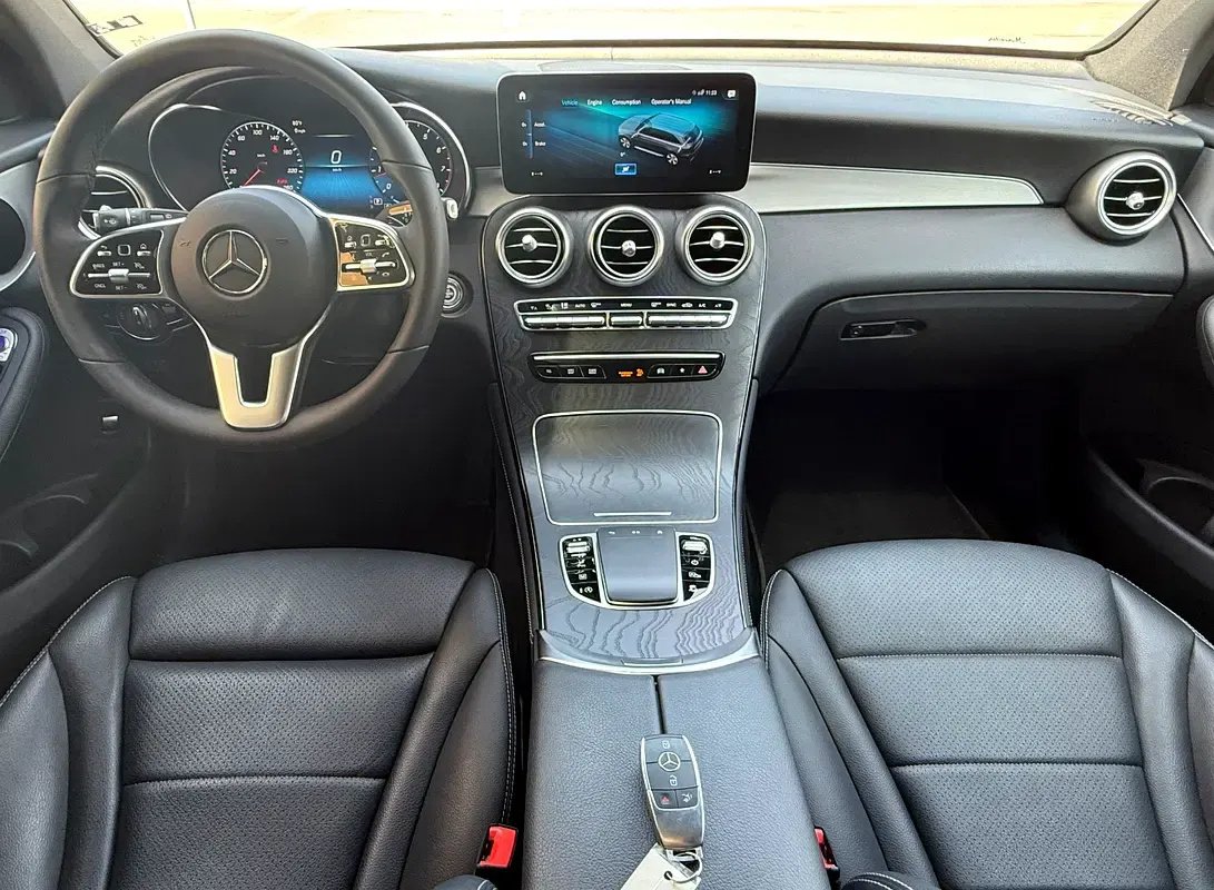 Car Image 2021 MERCEDES GLC CLASS 