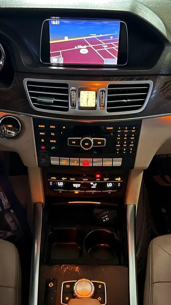 Car Image 2014 MERCEDES E Class 