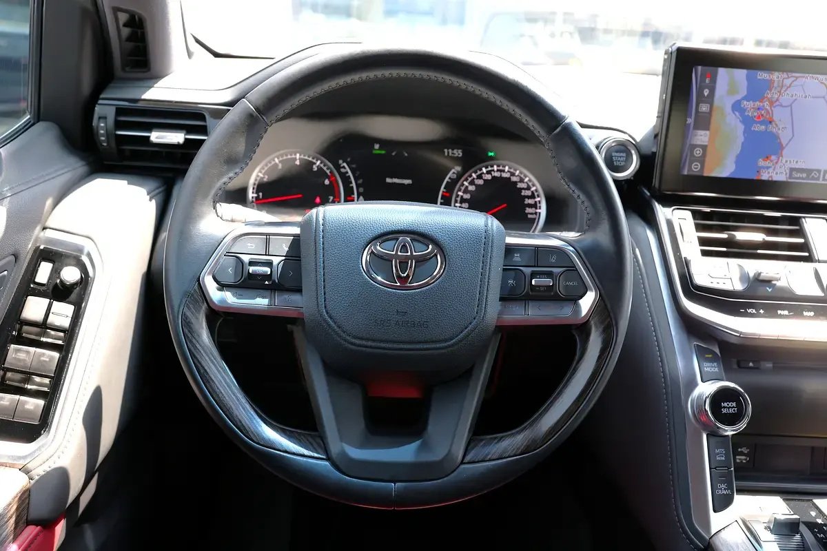 Car Image 2024 TOYOTA LAND CRUISER 