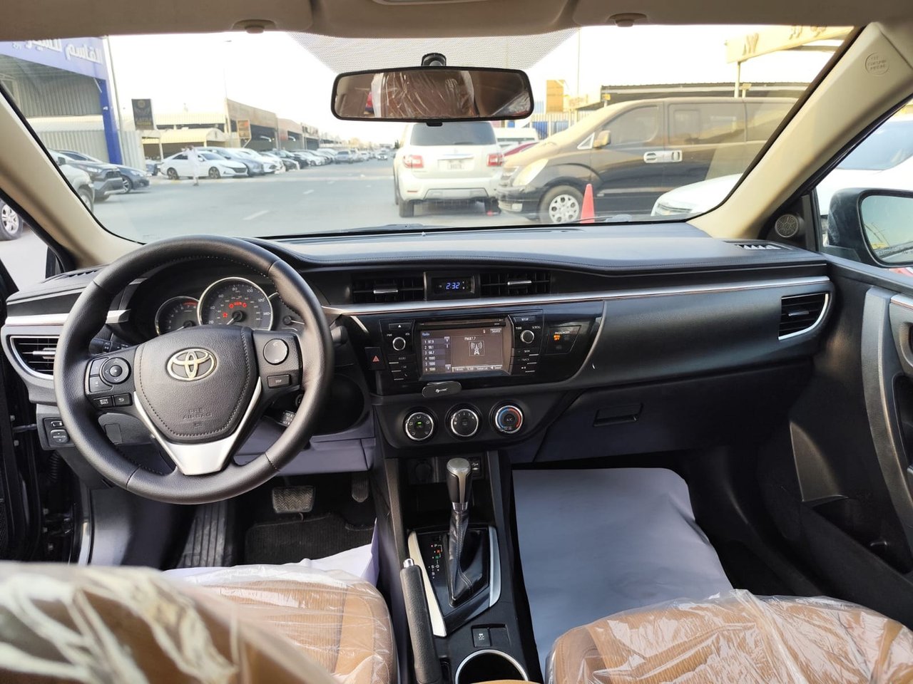 Car Image 2014 TOYOTA COROLLA 