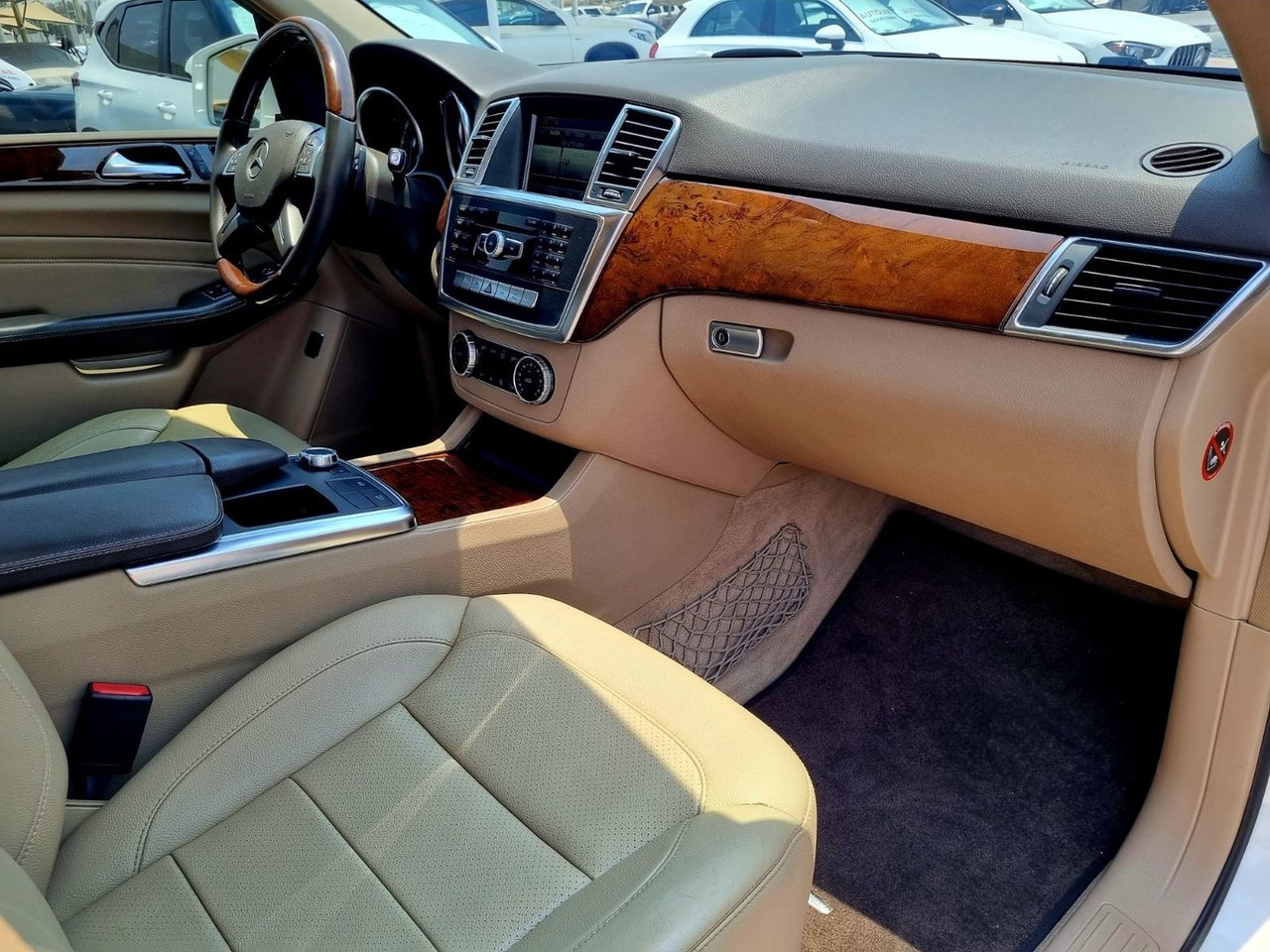 Car Image 2015 MERCEDES M CLASS 