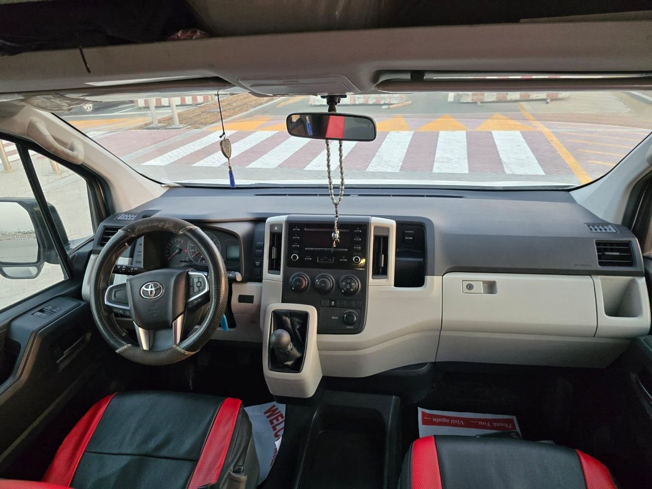 Car Image 2022 TOYOTA Hiace 