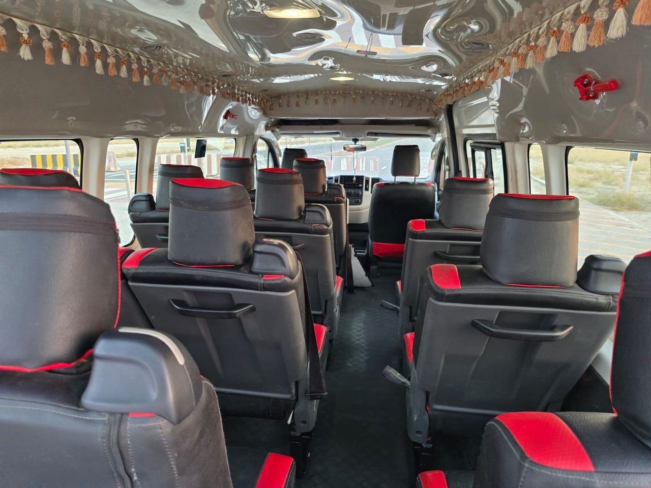 Car Image 2022 TOYOTA Hiace 