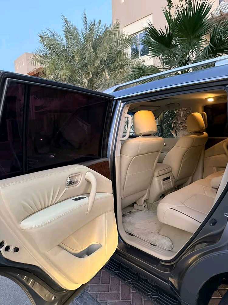 Car Image 2014 NISSAN PATROL SE