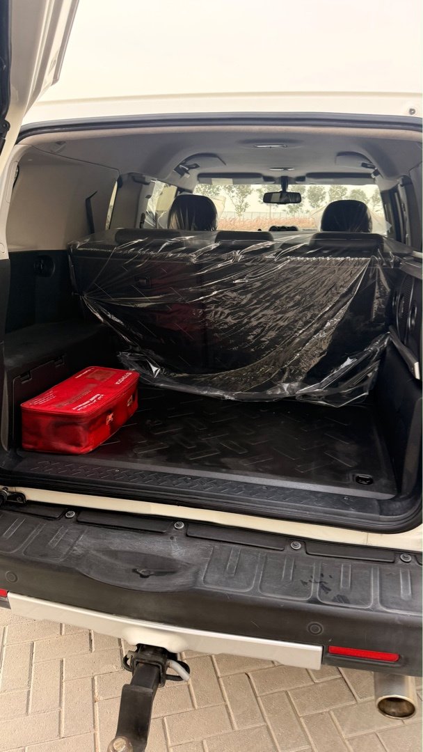 Car Image 2012 TOYOTA FJ CRUISER 