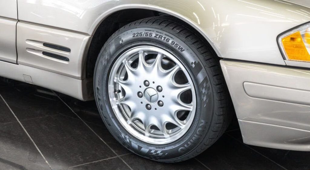 Car Image 1996 MERCEDES SL CLASS 