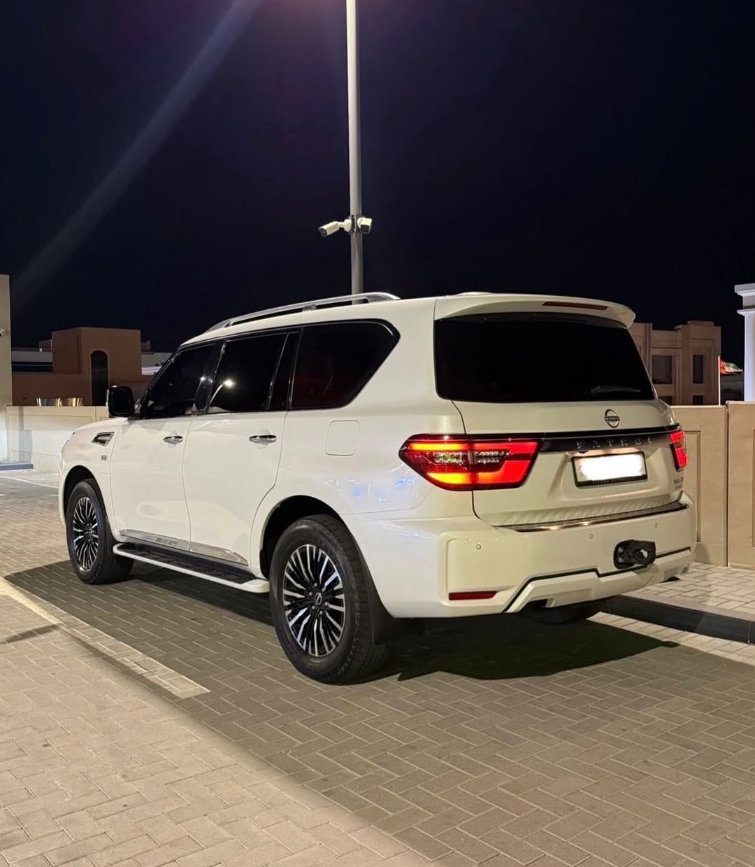 Car Image 2023 NISSAN PATROL Platinum