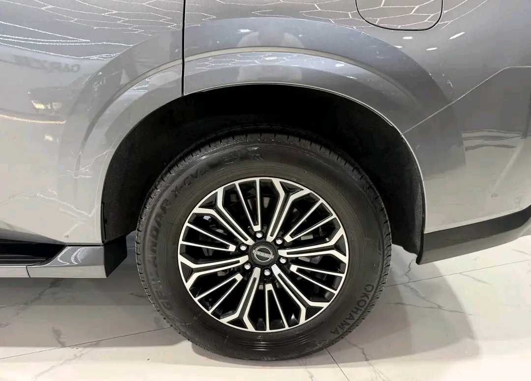 Car Image 2025 NISSAN PATROL SE