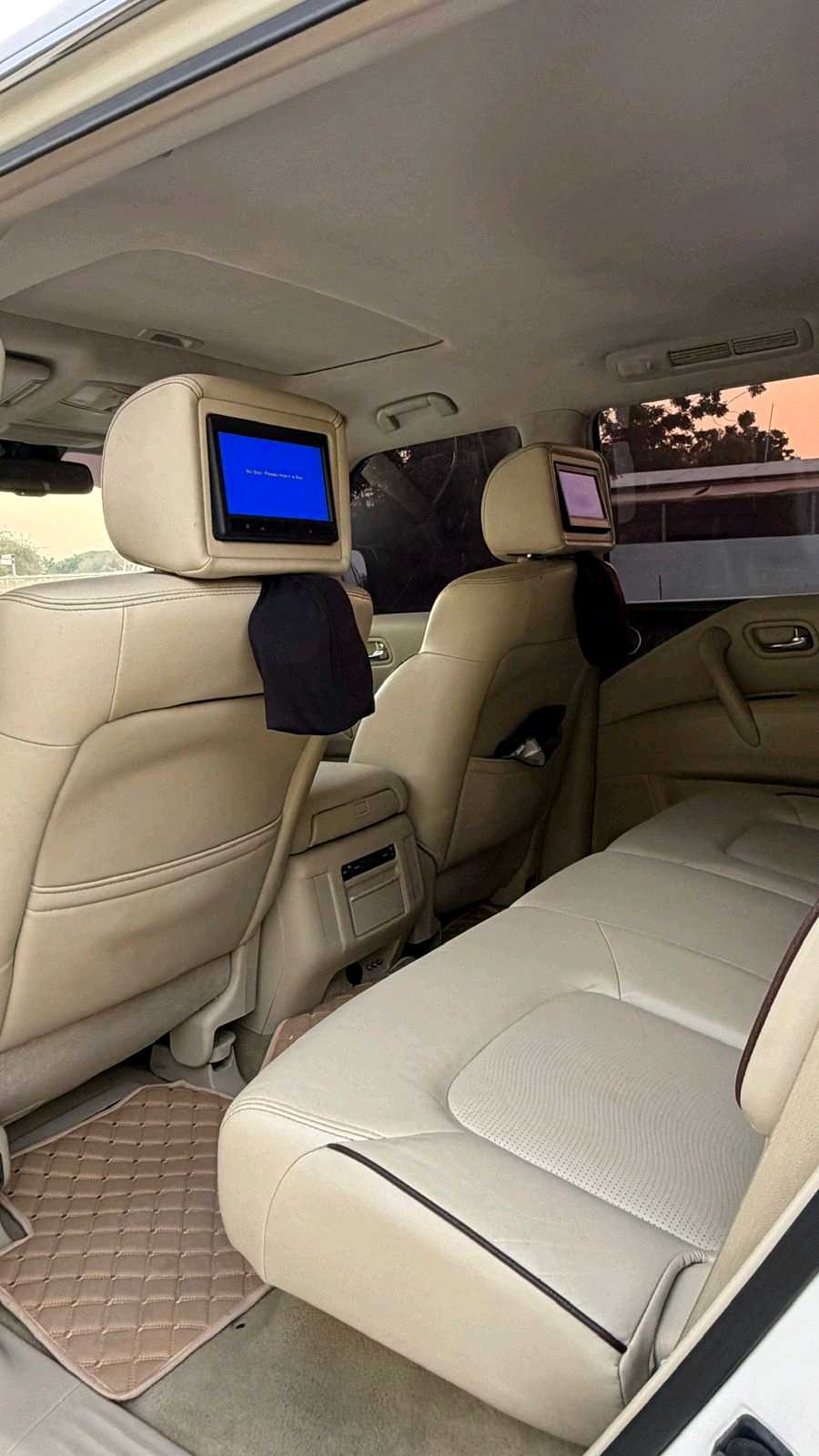 Car Image 2014 NISSAN PATROL LE
