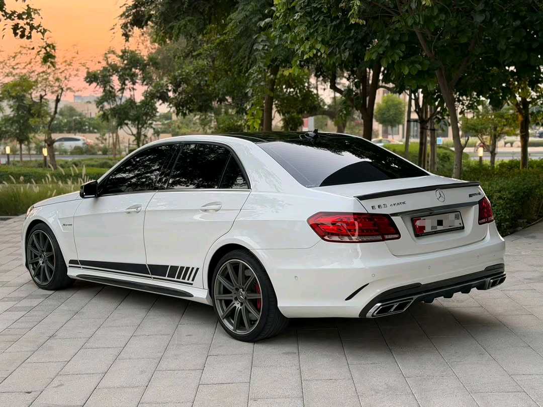 Car Image 2014 MERCEDES E Class E 63