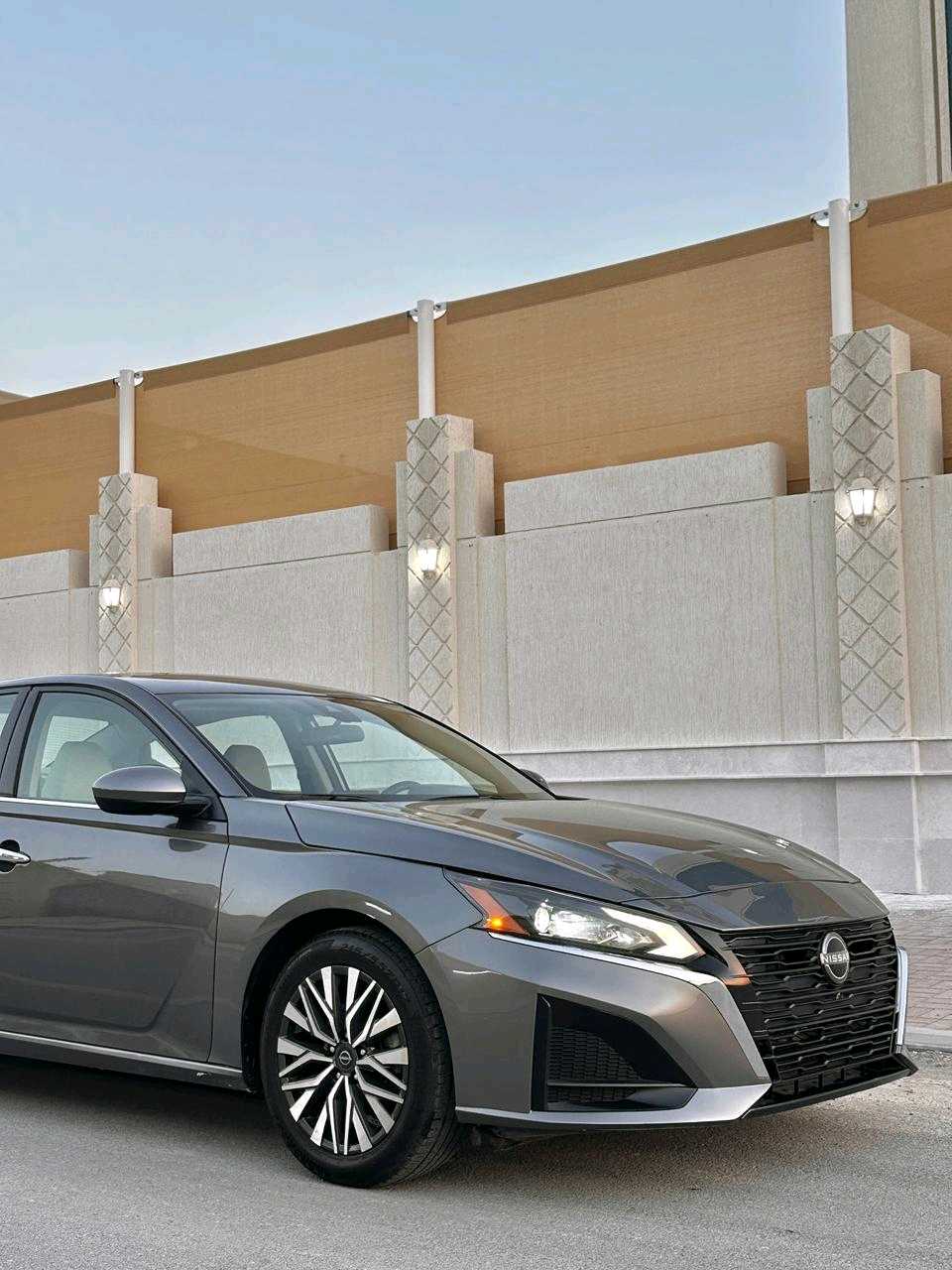 Car Image 2023 NISSAN ALTIMA SV