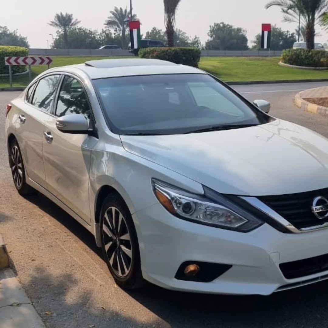 Car Image 2016 NISSAN ALTIMA SL