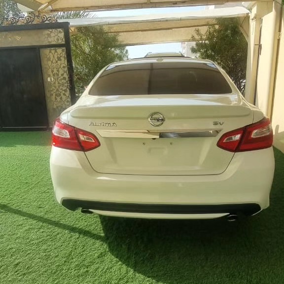 Car Image 2016 NISSAN ALTIMA SV