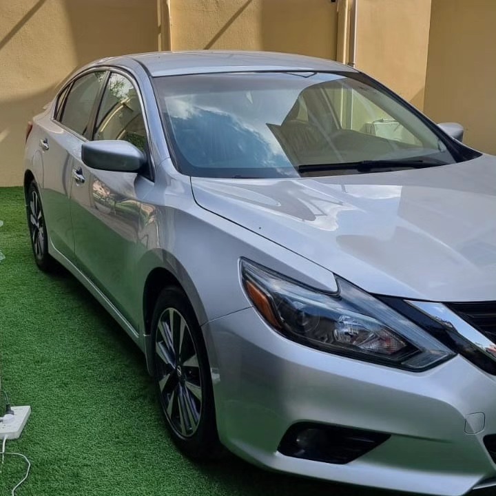 Car Image 2017 NISSAN ALTIMA SV