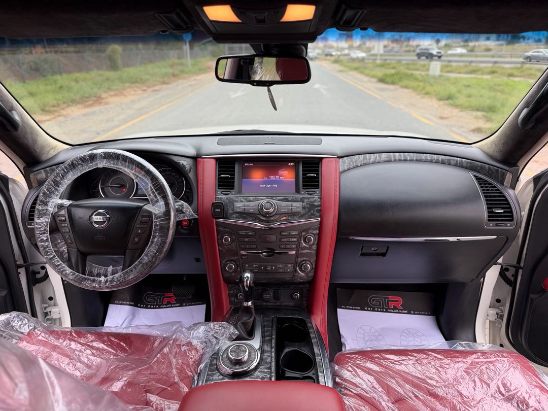 Car Image 2015 NISSAN PATROL Platinum