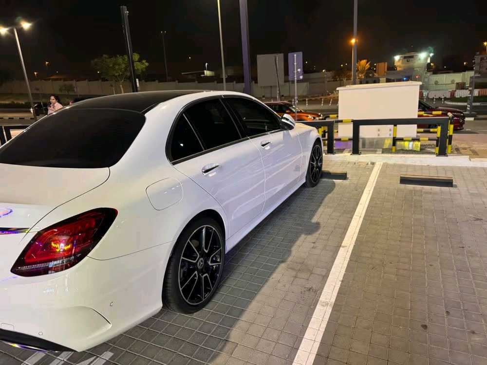 Car Image 2019 MERCEDES C Class 200