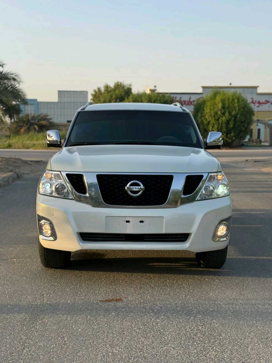 Car Image 2012 NISSAN PATROL LE