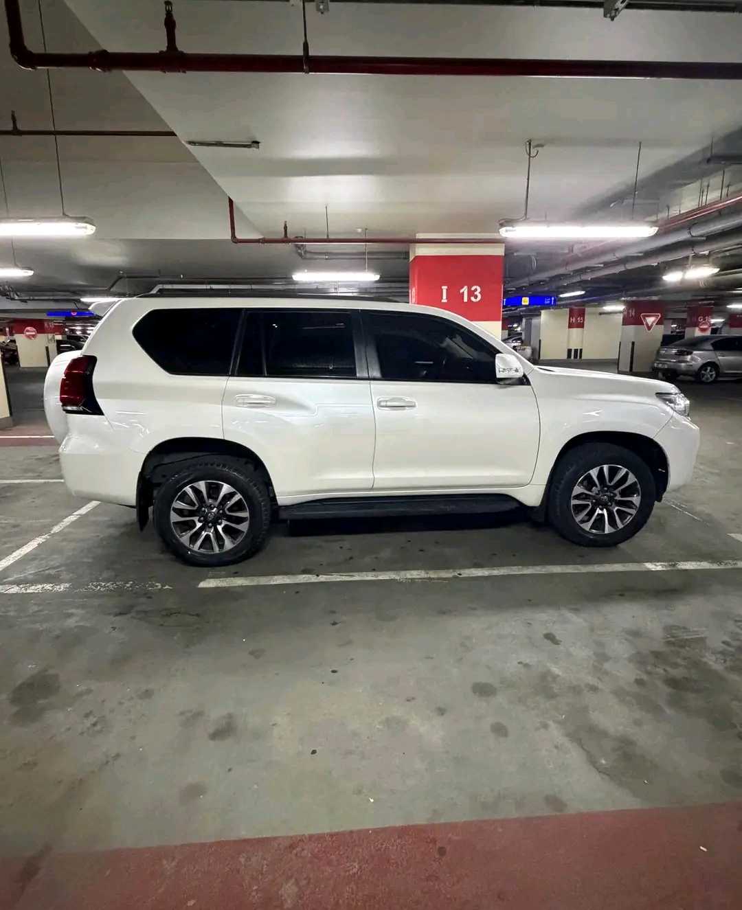 Car Image 2022 TOYOTA LAND CRUISER GX.R