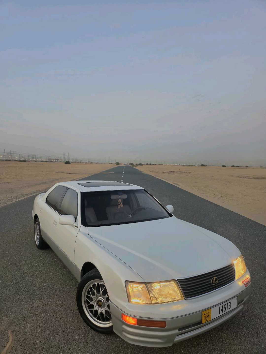 Car Image 1995 LEXUS LS 400