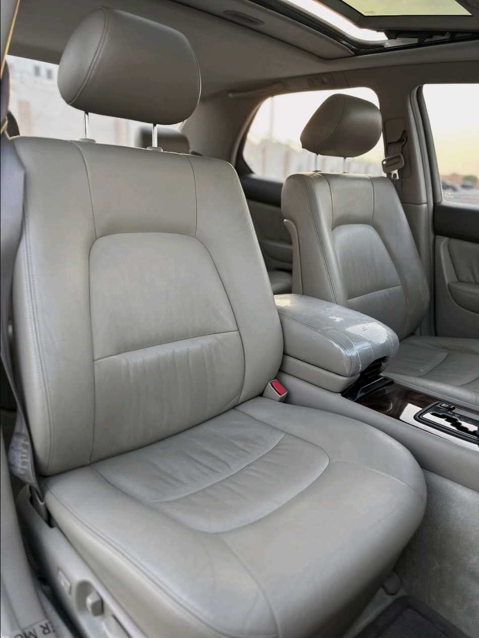 Car Image 1995 LEXUS LS 400
