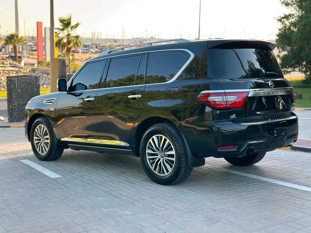 Car Image 2021 NISSAN PATROL Platinum