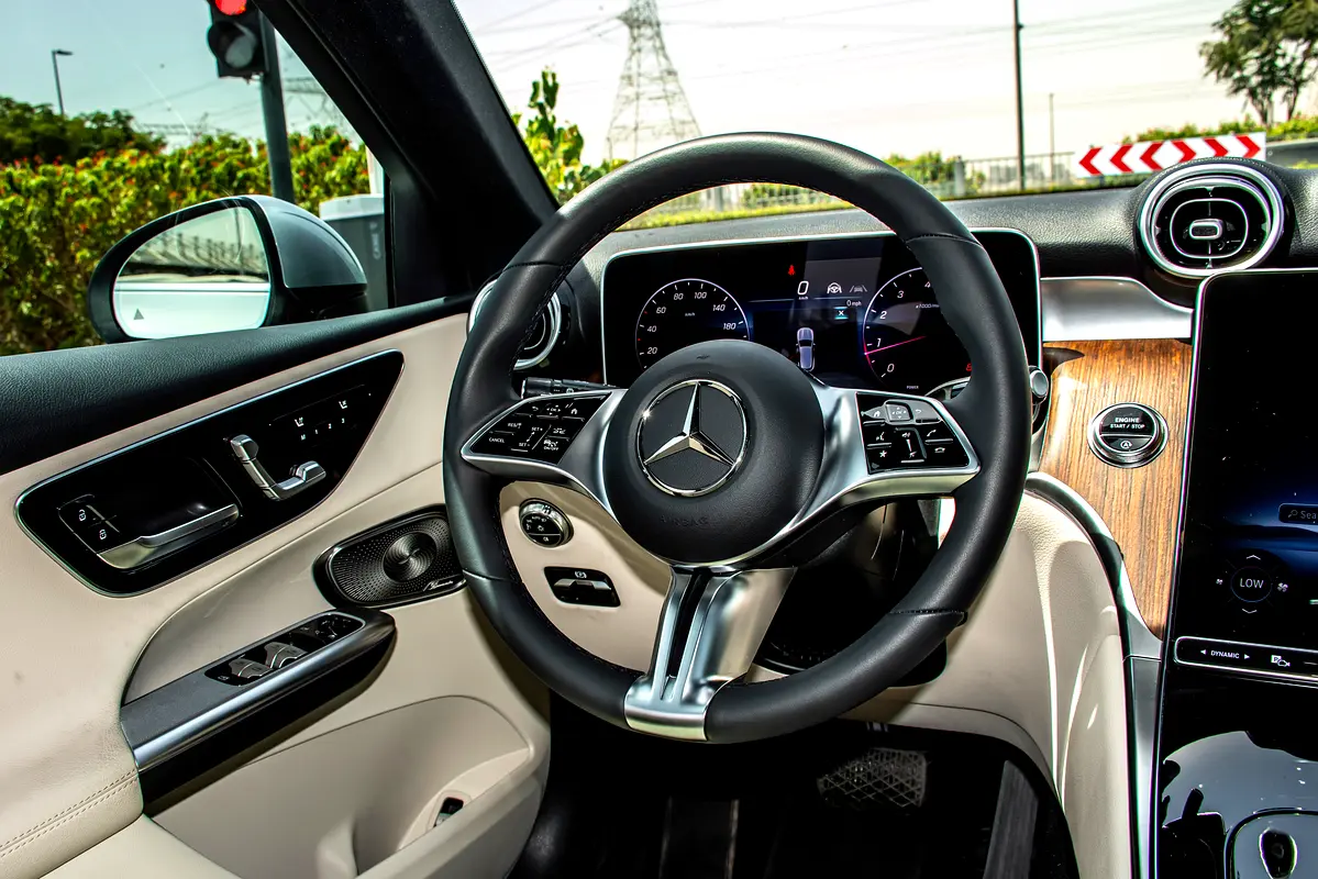 Car Image 2025 MERCEDES GLC CLASS 