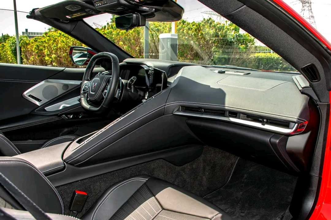 Car Image 2025 CHEVROLET CORVETTE 