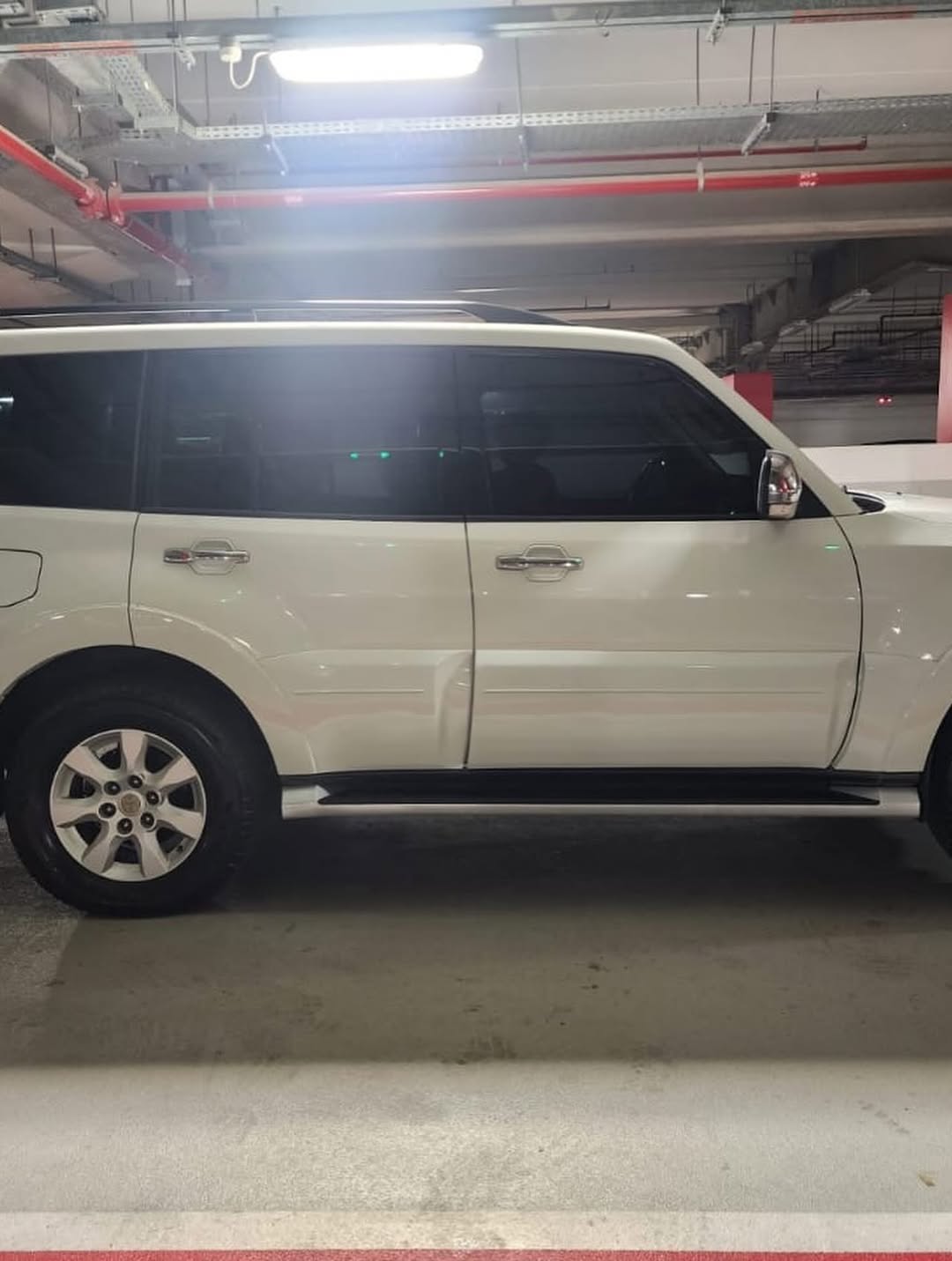 Car Image 2010 MITSUBISHI PAJERO 