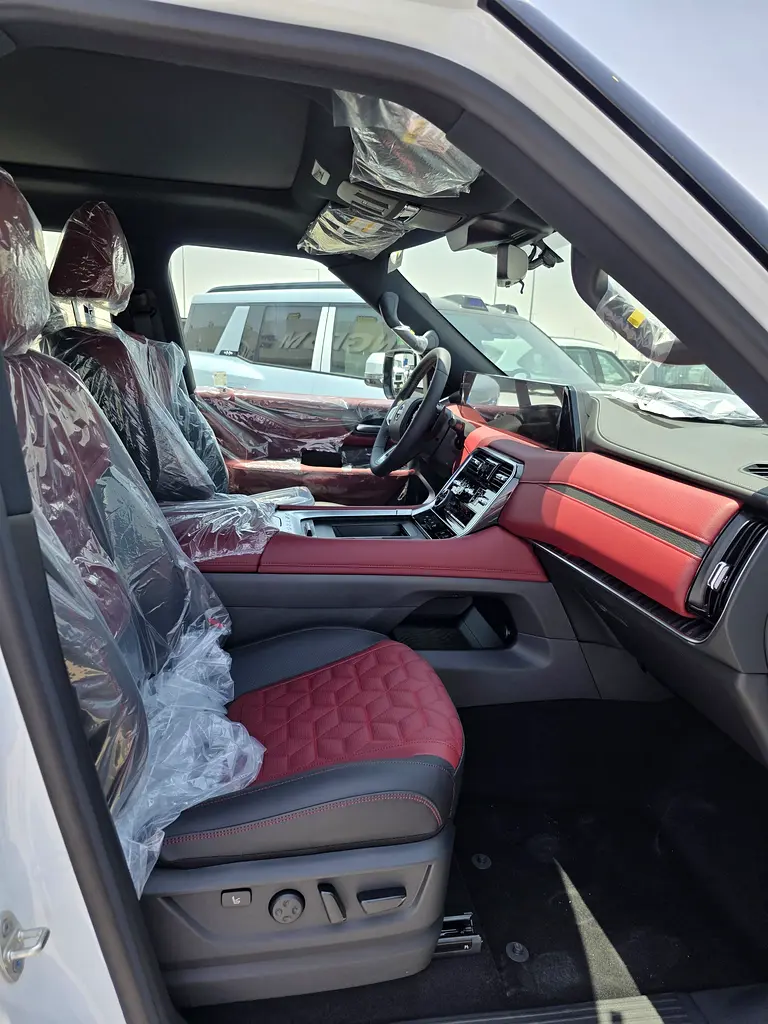 Car Image 2026 NISSAN PATROL Platinum