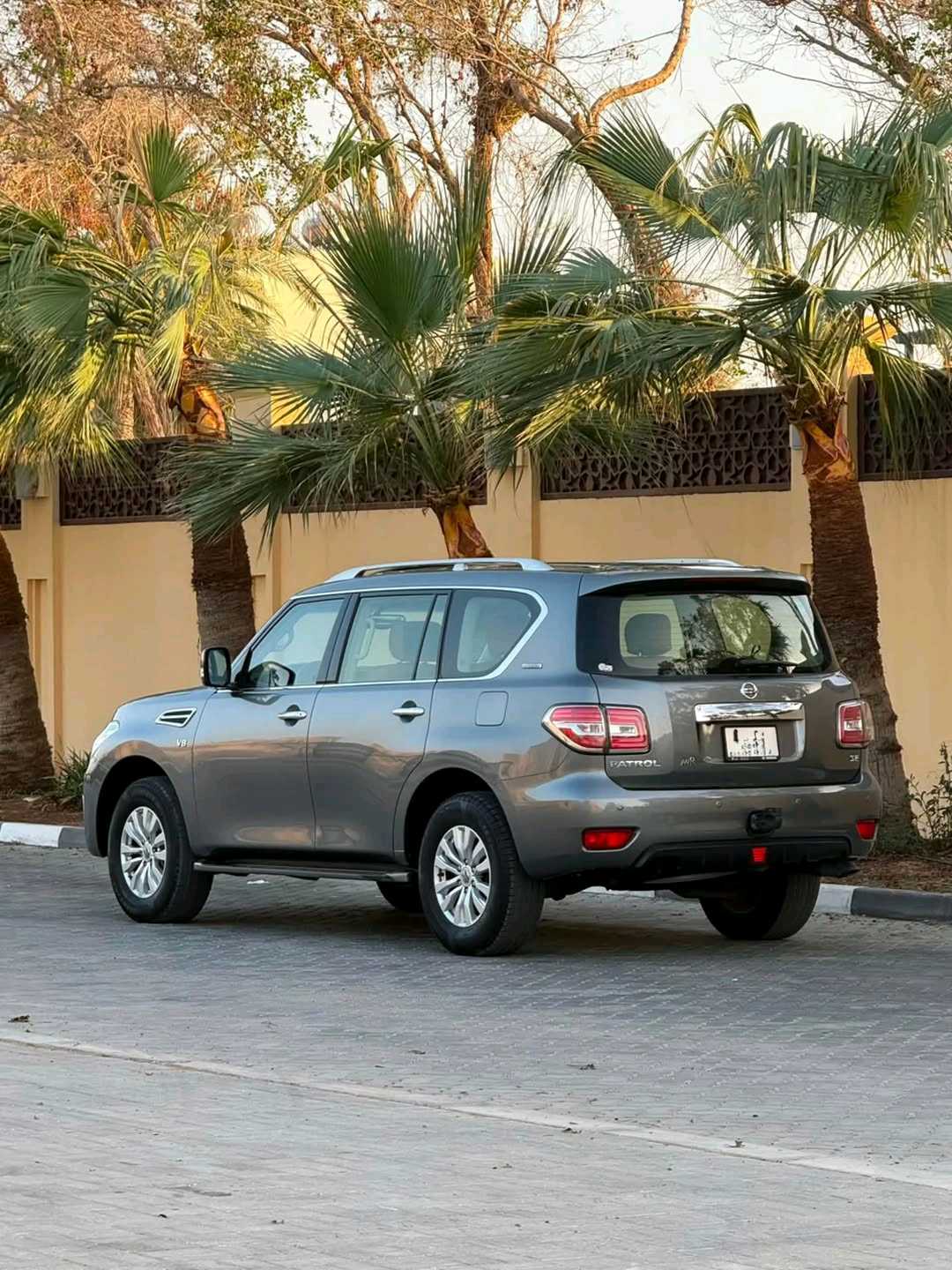 Car Image 2016 NISSAN PATROL SE